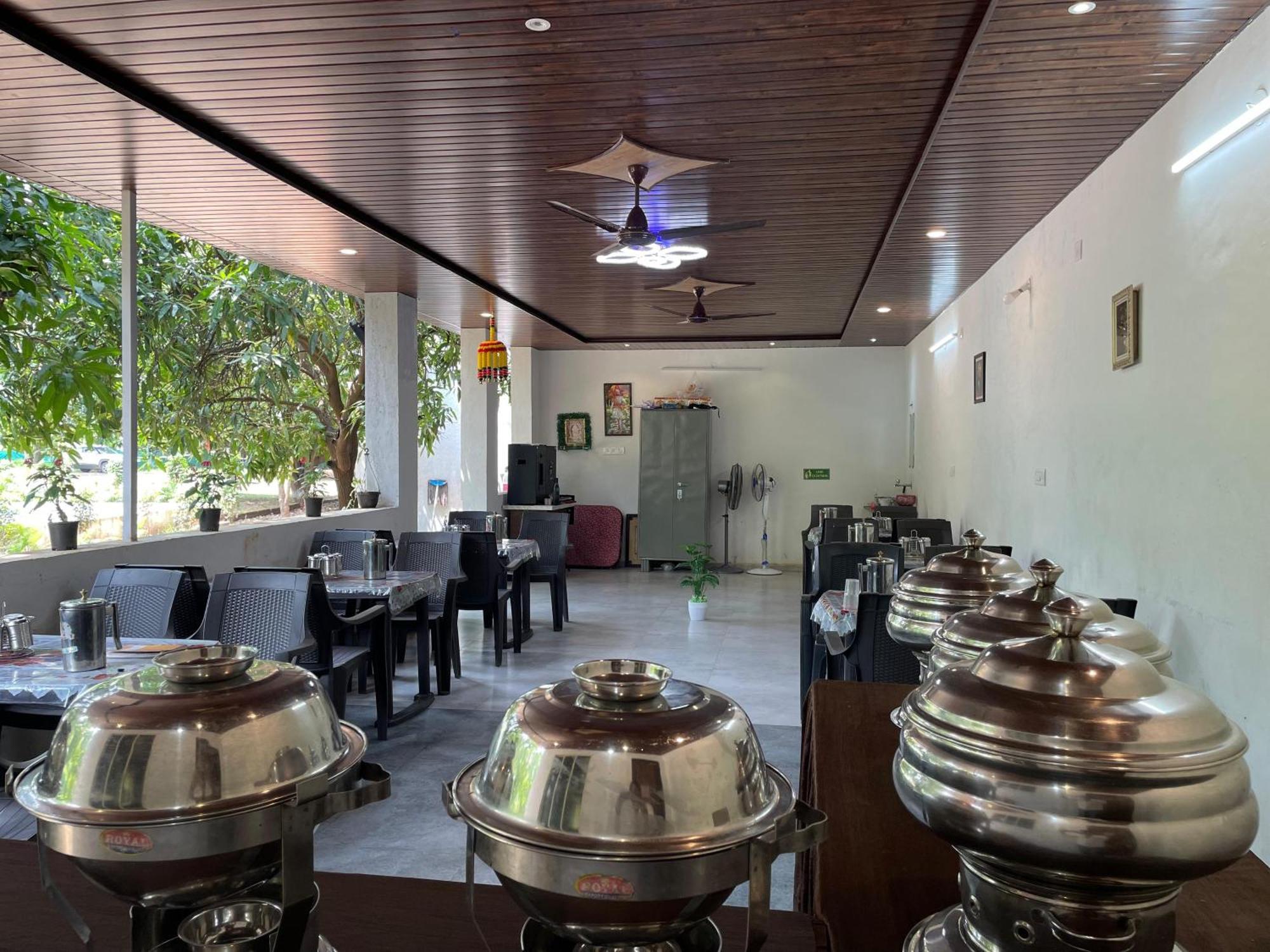 Riverland Farm And Resort Karjat Eksteriør bilde