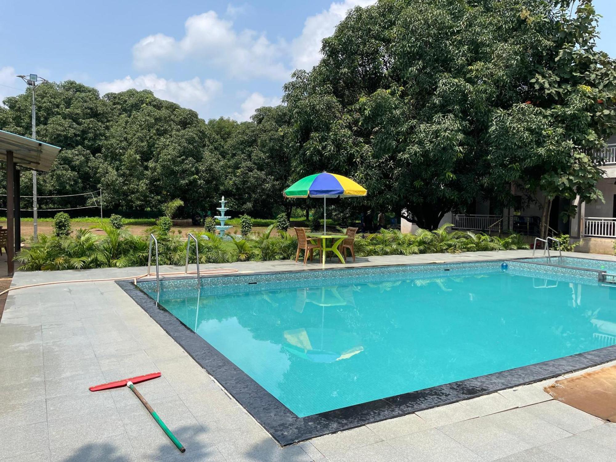 Riverland Farm And Resort Karjat Eksteriør bilde