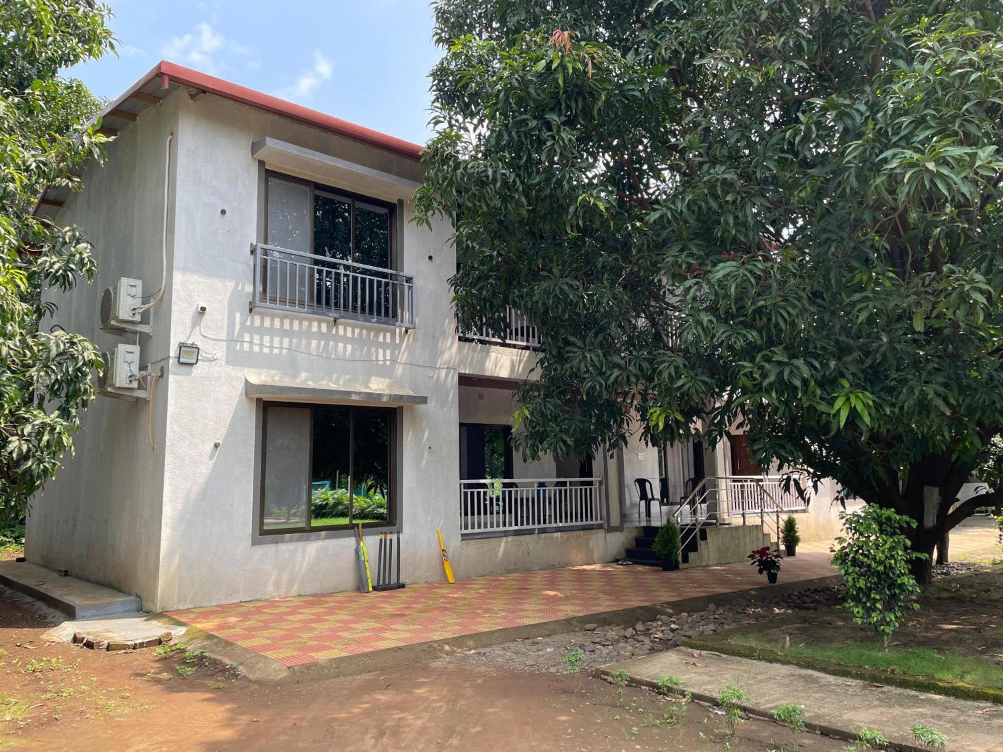 Riverland Farm And Resort Karjat Eksteriør bilde