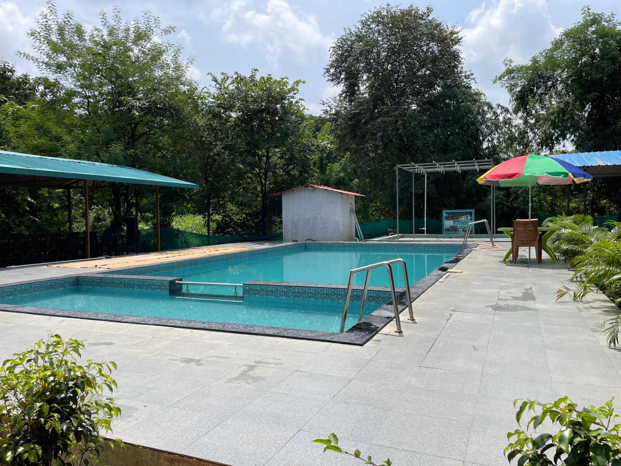 Riverland Farm And Resort Karjat Eksteriør bilde