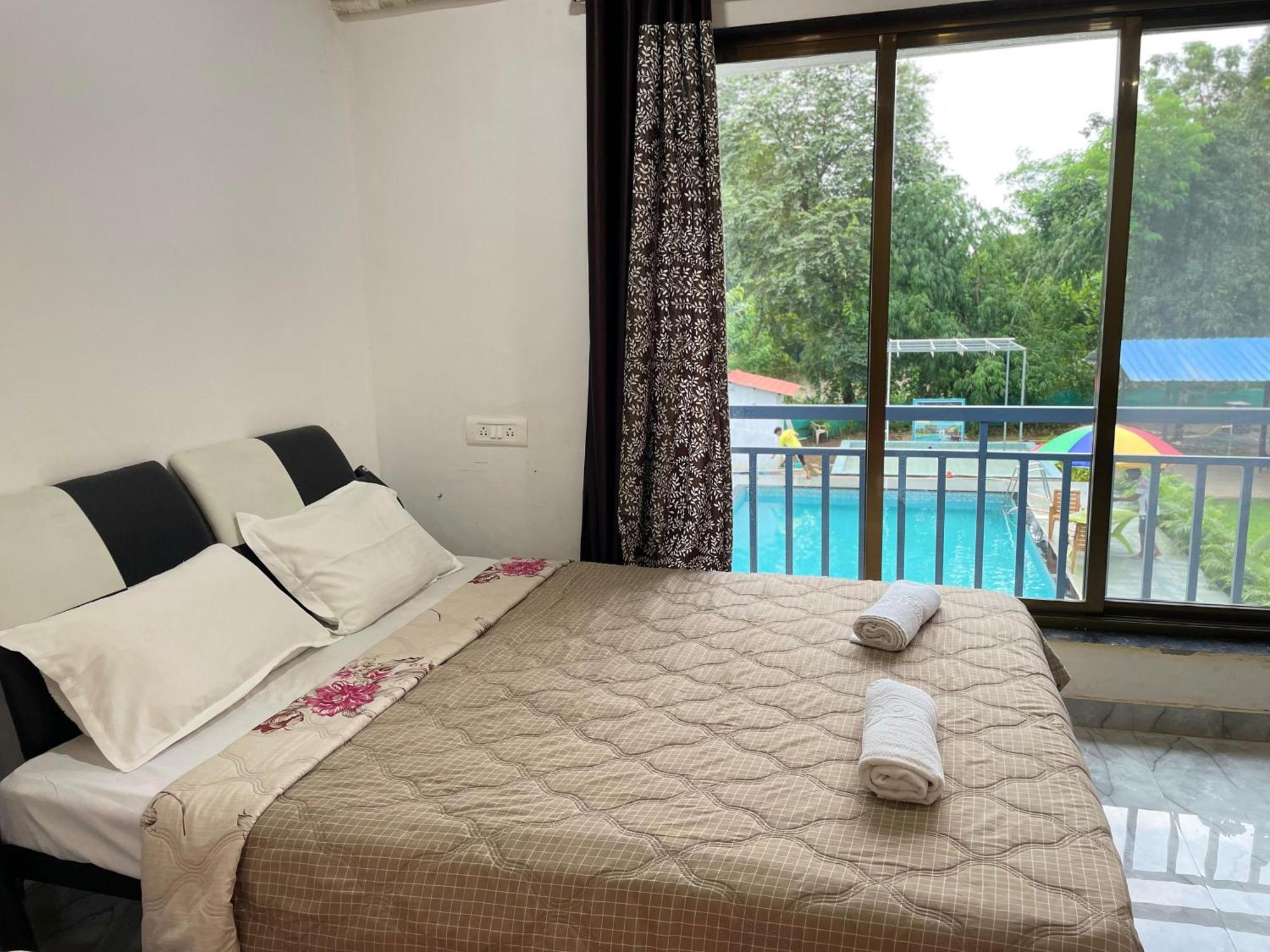 Riverland Farm And Resort Karjat Eksteriør bilde