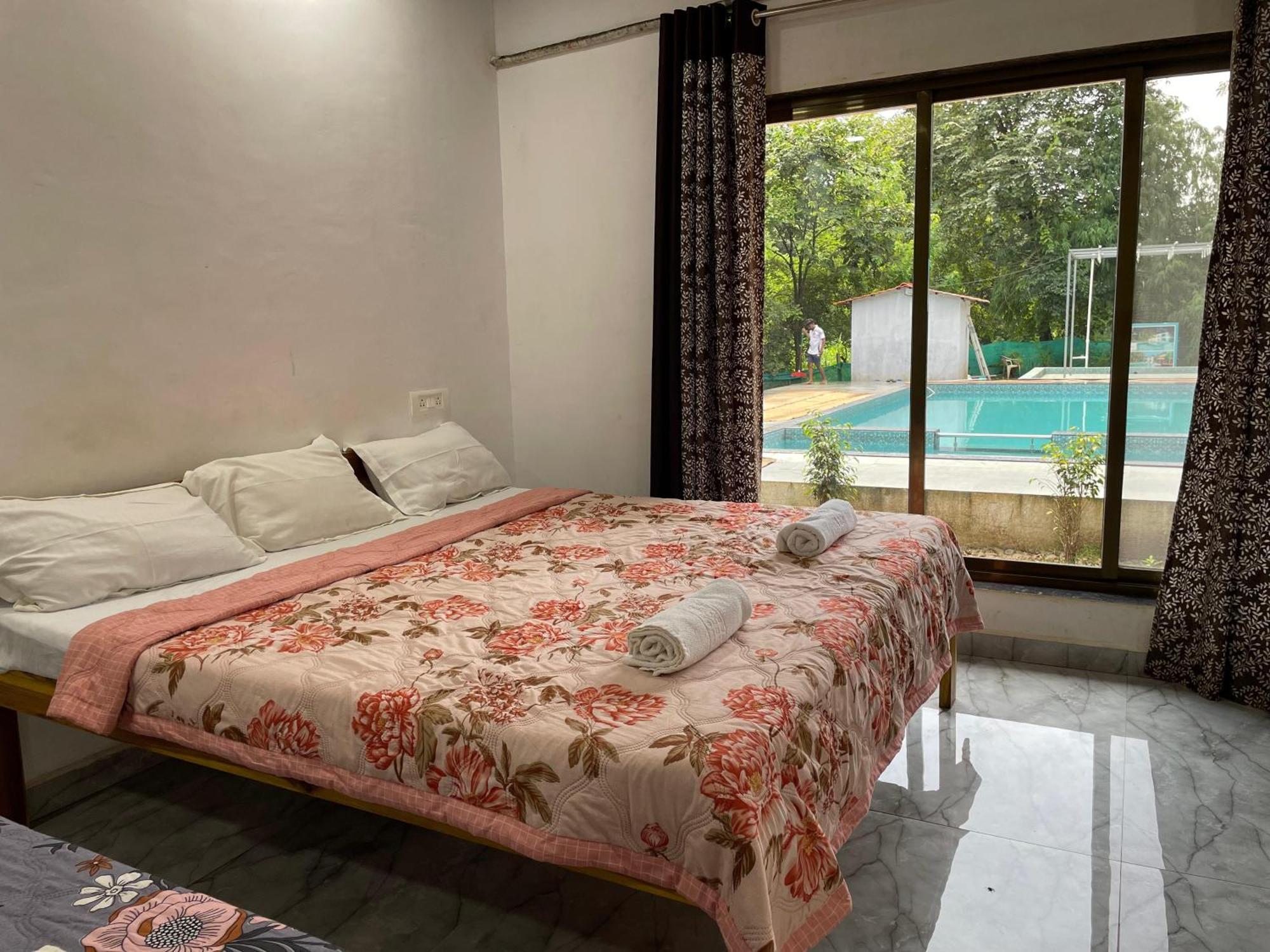 Riverland Farm And Resort Karjat Eksteriør bilde