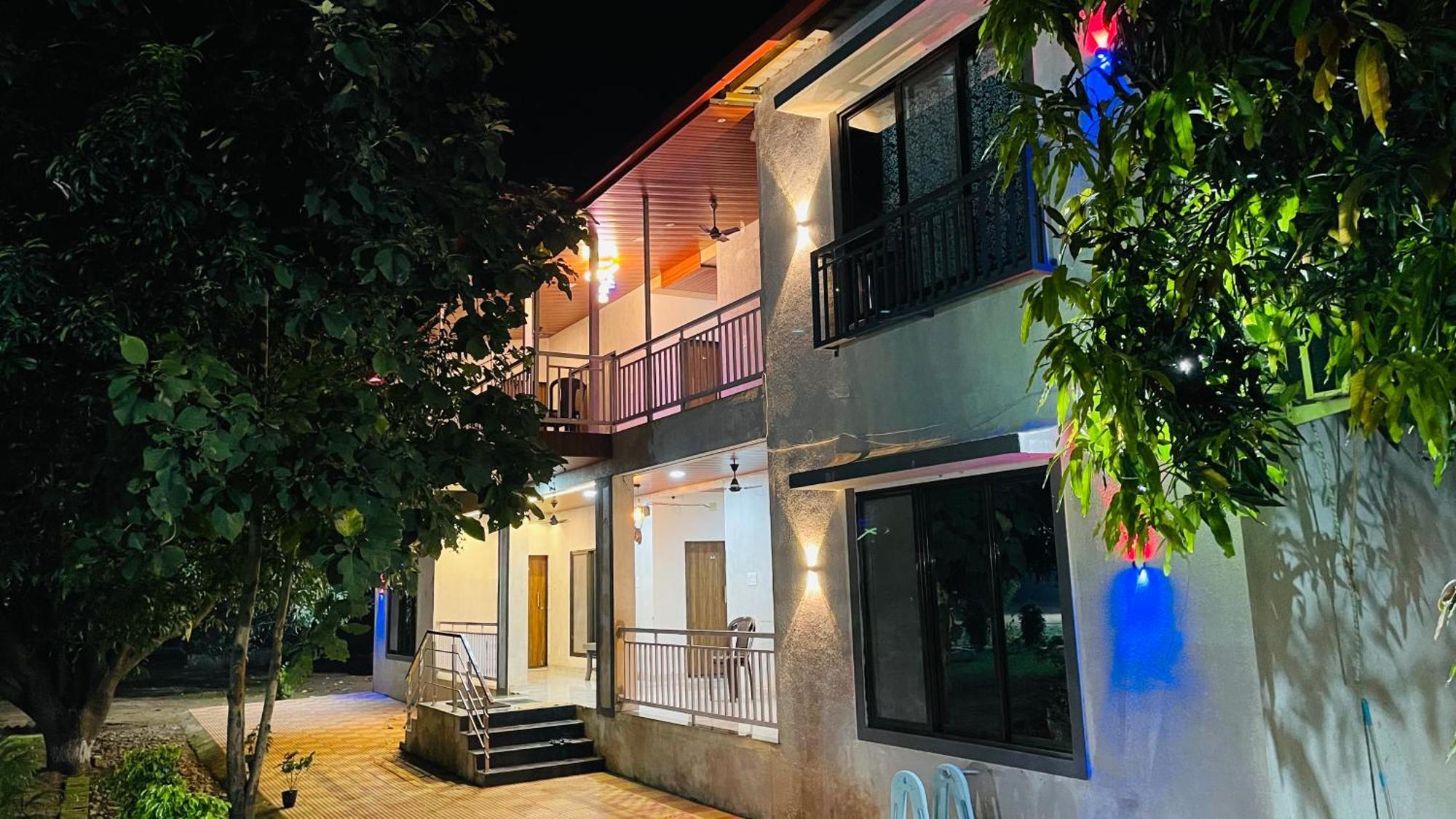 Riverland Farm And Resort Karjat Eksteriør bilde
