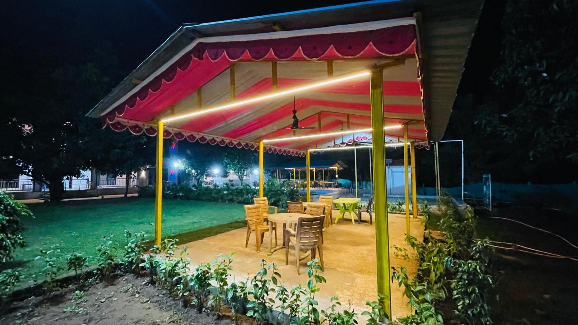 Riverland Farm And Resort Karjat Eksteriør bilde