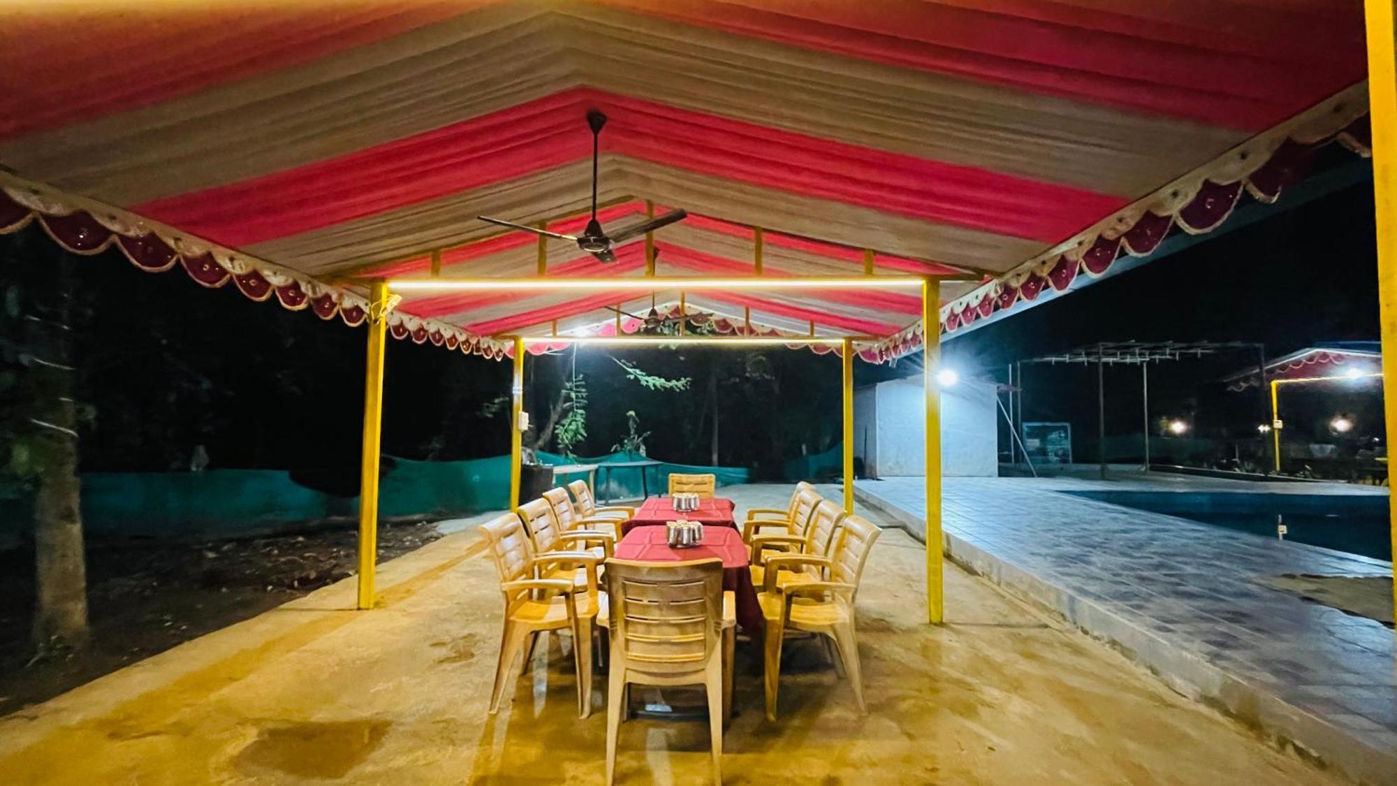 Riverland Farm And Resort Karjat Eksteriør bilde