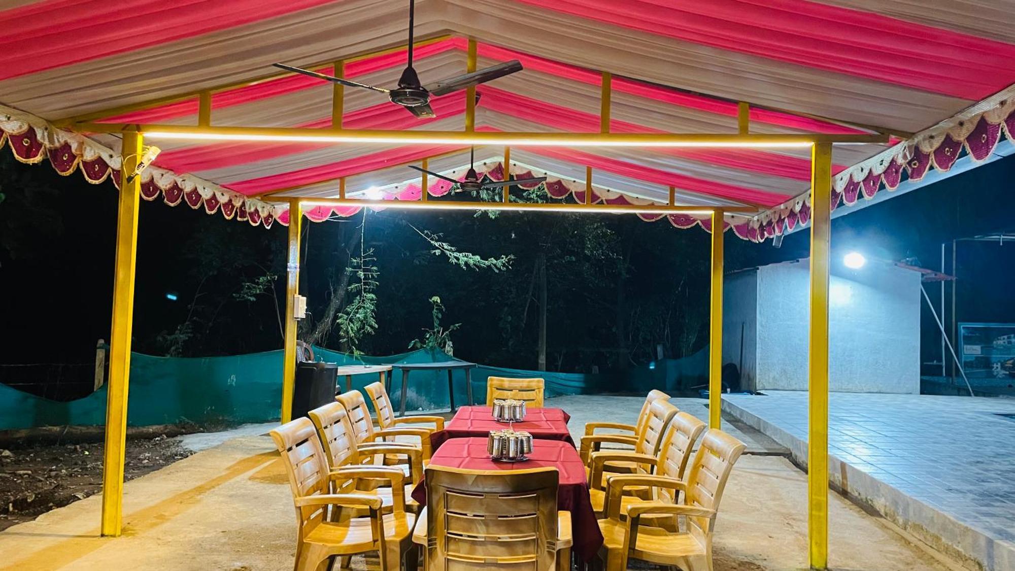 Riverland Farm And Resort Karjat Eksteriør bilde